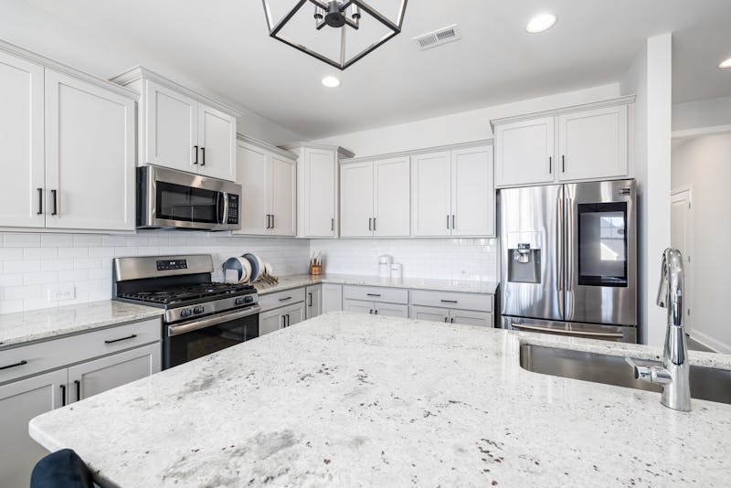 Modern kitchen remodel with granite countertops in Temecula